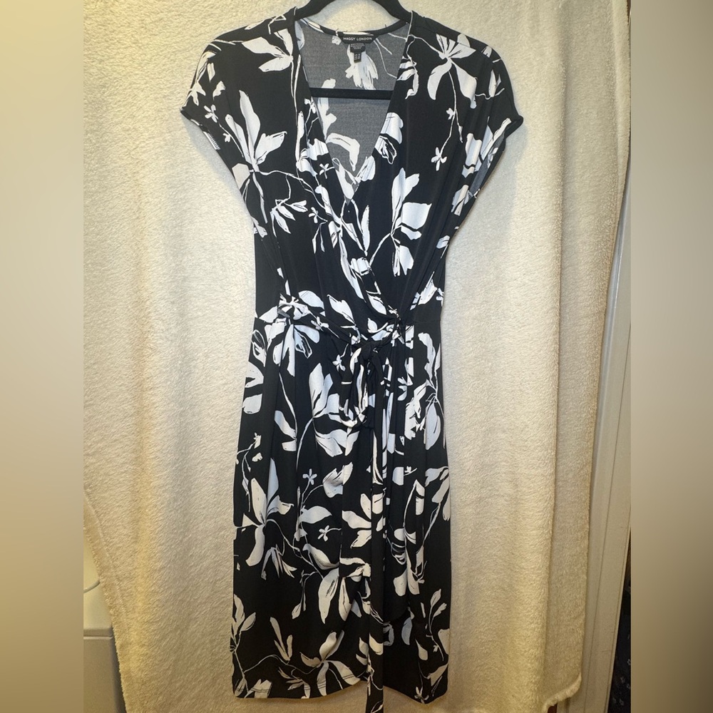 Maggy London Black and White Floral Midi Dress